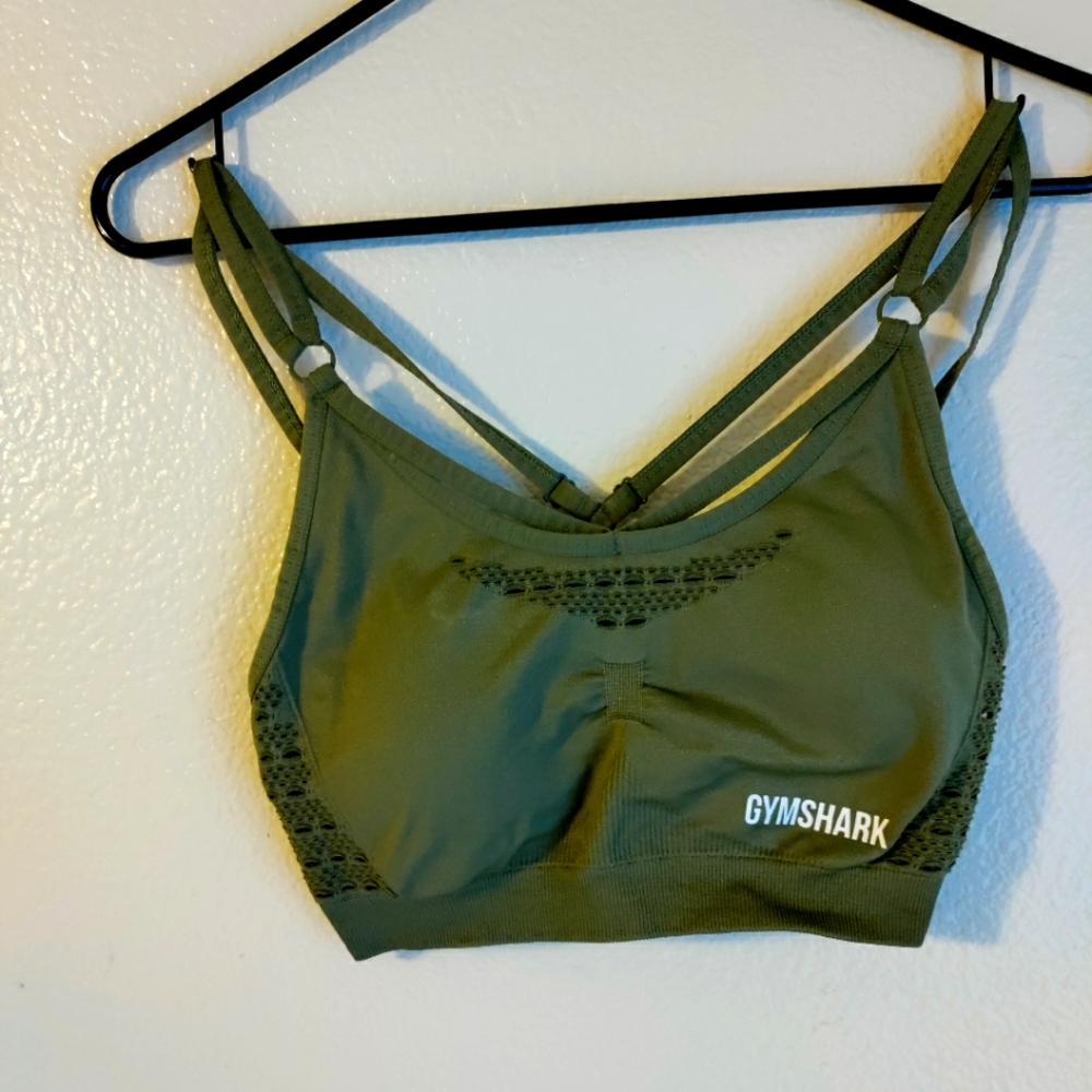 Gymshark size m green bra